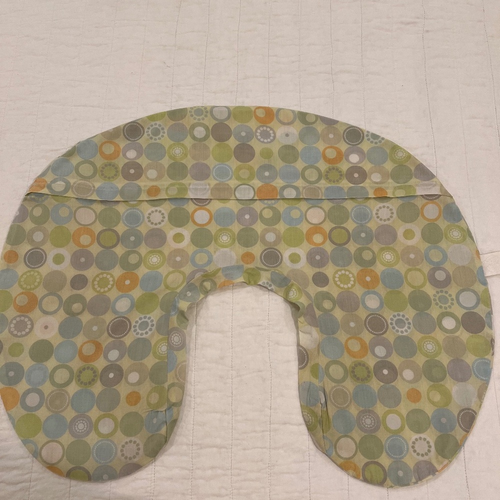Boppy Zippered Pillow Slipcover Geometric Shapes Nursing and Support